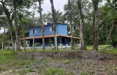 Chácara com 3 quartos e espaço para piscina em itanhaém.