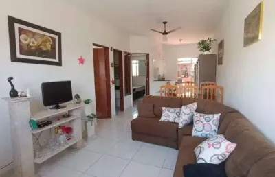 Casa em condomínio com 2 quartos e churrasqueira em itanhaém.