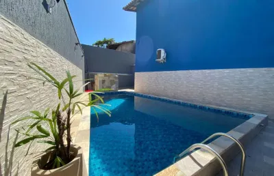 Casa com piscina, 2 quartos e área gourmet em itanhaém.