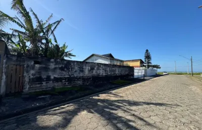 Terreno à 50m do mar com liberação ambiental em peruíbe.