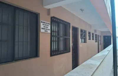 Apartamento à 400m do mar com 2 quartos em peruíbe.