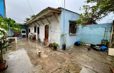 Casa com 2 quartos, churrasqueira e jardim em itanhaém - r$ 150.000,00.