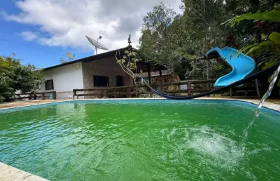 Chácara com 4 quartos, piscina e área gourmet em peruíbe - r$ 430.000,00.