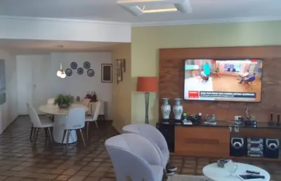 Vendo ótimo apartamento no bairro do derby com 3 quartos sendo 1 suíte com 152m² por r$ 630mil.