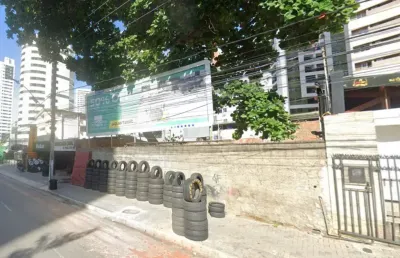 Vendo ótimo terreno no bairro de  boa viagem com 464m² por r$ 1.800.000,00.
