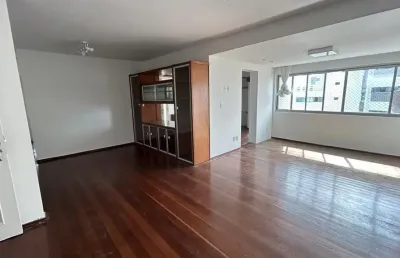 Edf. morada da jaqueira - apartamento no bairro da jaqueira com 3 quartos sendo 1 suíte  com 152m² por r$ 950mil.