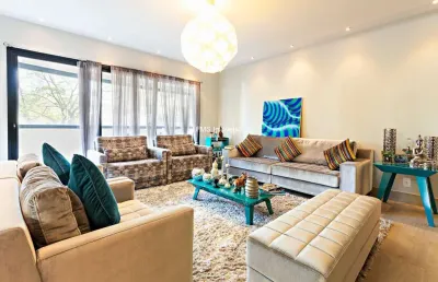 Apartamento para locação em moema, com 2 suítes, 3 vagas de garagem.