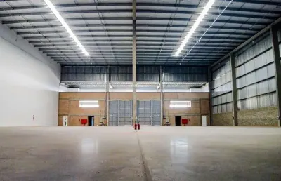 Galpão comercial de alto padrão em santa júlia, itupeva-sp: 2 banheiros, 6 vagas, 1.251,60 m² - venda ou locação!