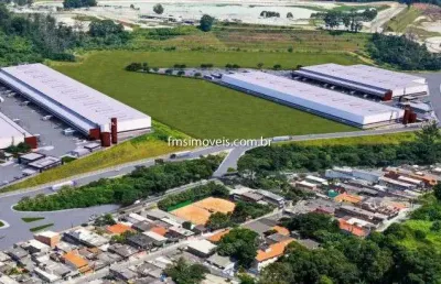 Aluguel de galpão comercial em perus-sp na vila pirituba: 1.300,32 m², 2 banheiros, 6 vagas de garagem. venha conferir!