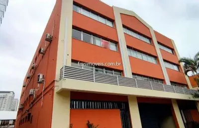 Prédio inteiro com 1700m² de área útil na barra funda.