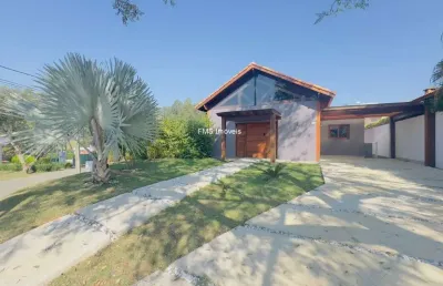 Casa de condomínio de luxo à venda no ninho verde i. com 3 quartos, 3 suítes, 1 sala, 4 banheiros, 3 vagas, 210m²