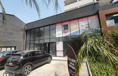 Ponto comercial para alugar na Rua São Benedito, 189, Alto da Boa Vista, São Paulo