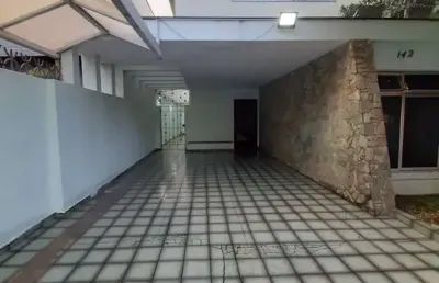 Sobrado para venda em campo belo com 8 quartos, sendo 4 suítes, 276m²