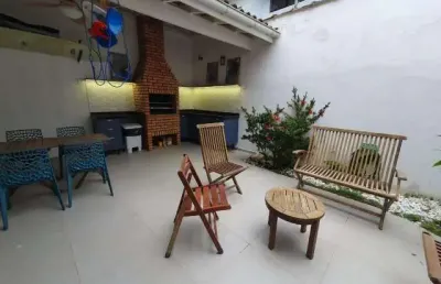 Casa no condomínio blue bay para venda com 4 quartos, sendo 2 suítes, 180m²