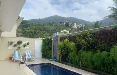 Casa no condomínio canto da mata para venda com 5 quartos, sendo 5 suítes, 300m²