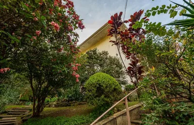 Casa tipo para venda em pacaembu com 3 quartos, sendo 1 suíte, 320m²