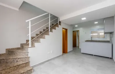 Casa em condomínio para venda com 2 quartos, sendo 2 suítes, 53m²