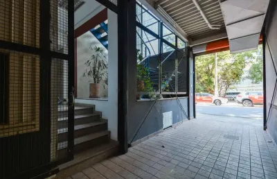 Ponto comercial para alugar na Praça Benedito Calixto, 26, Pinheiros, São Paulo
