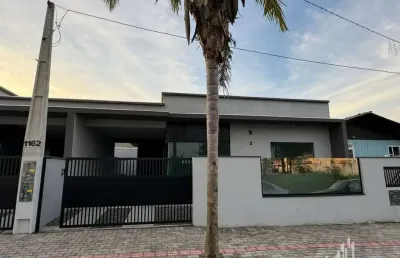 Casa na praia com excelente acabamento e um ótimo valor