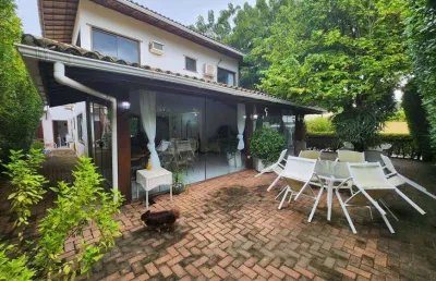 Casa em condomínio fechado com 4 quartos à venda na Avenida Praia de Itapoan, Vilas do Atlantico, Lauro de Freitas