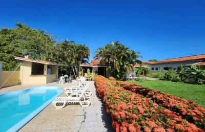 Casa de condomínio para venda tem 1200 metros quadrados com 3 quartos