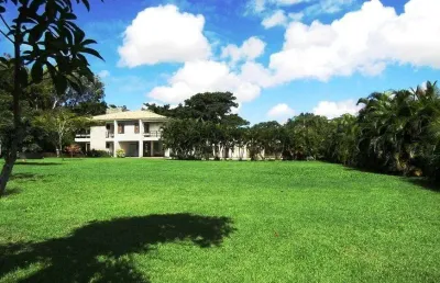 Casa em condomínio fechado com 6 quartos à venda na Avenida Praia de Itapoan, Vilas do Atlantico, Lauro de Freitas