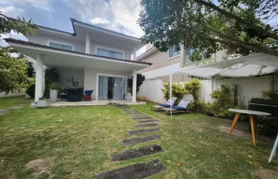 Casa em condomínio fechado com 5 quartos à venda na Avenida Priscila Dutra, 1, Vilas do Atlantico, Lauro de Freitas