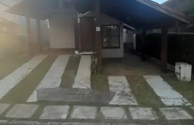 Sobrado em  condomínio  para venda com 200 m²com 4 dorms.