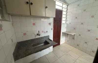 Casa com 3 quartos para alugar na Rua Aristóteles Caldeira, Barroca, Belo Horizonte
