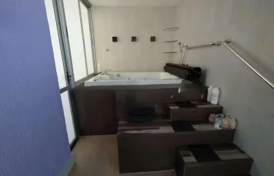 Apartamento c/área privativa,3 qtos, 2 vagas, elevador