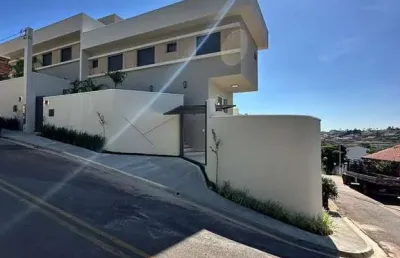 Casa à venda com 03 suítes, por r$ 760.000,00  em bairro nobre de atibaia/sp