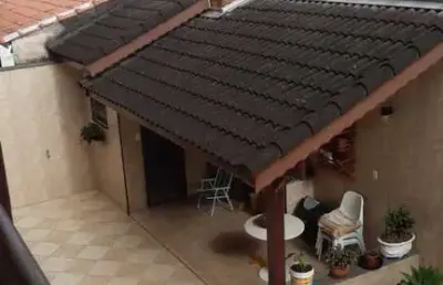 Casa com 3 quartos à venda na rua dos bicos-de-lacre, 999, parque dos pássaros, são bernardo do campo por r$ 1.380.000