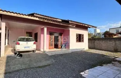 Casa no aventureiro com 6 quartos para venda, 235 m²