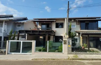 Sobrado geminado no bom retiro com 3 quartos para venda, 131 m²