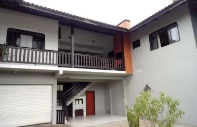 Casa com 7 quartos à venda na Rua Suriname, 95, Itaum, Joinville