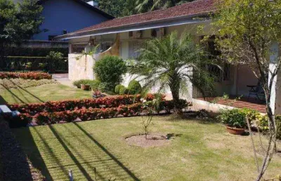 Casa com 3 quartos à venda na Rua Alceu Koehntopp, 1220, América, Joinville