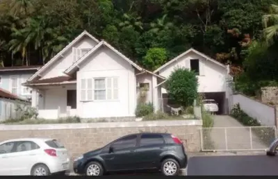 Casa com 3 quartos à venda na Rua Macaé, 97, América, Joinville
