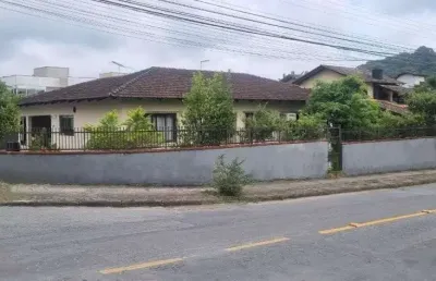 Casa com 4 quartos à venda na Rua João Krisch, 428, Glória, Joinville