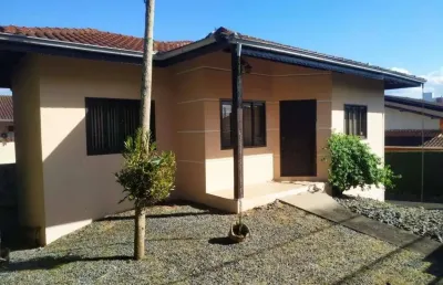 Casa com 3 quartos à venda na Rua Professor Ricardo Buss, 92, Saguaçu, Joinville