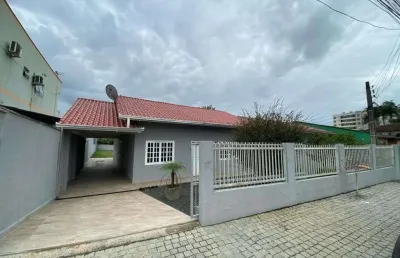 Casa com 3 quartos à venda na Rua Elis Regina, 101, Floresta, Joinville