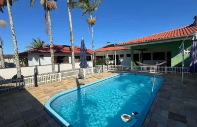 Casa no praia do ervino com 6 quartos para venda, 480 m²