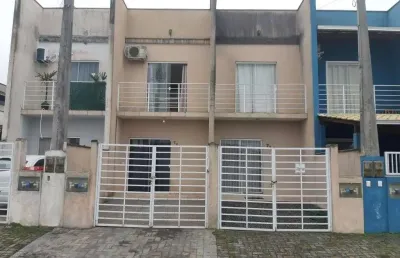 Sobrado geminado no espinheiros com 2 quartos para locação, 58 m²