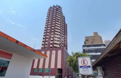 Apartamento no centro com 1 quartos para locação, 50 m²