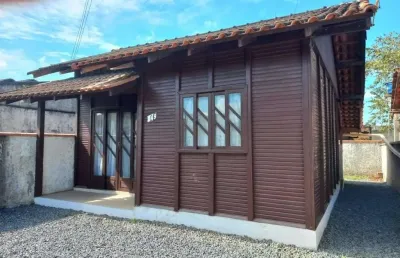 Casa no morro do meio com 2 quartos para locação, 50 m²