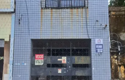 Casa duplex residencial a venda com 04 quartos no centro