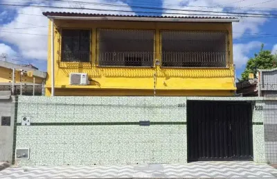 Excelente casa duplex com 04 quartos no monte castelo