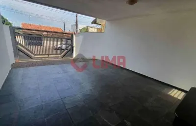 Lindo sobrado para locação/venda com 4 dormitórios, sendo 3 suites e quatro vagas de garagem no jardim europa