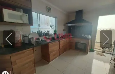 Casa com 3 quartos à venda no Jardim Solange, Bauru 
