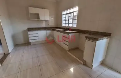 Casa com 3 quartos à venda no Jardim Bela Vista, Bauru 