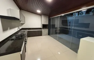 Casa térrea com 3 dormitórios sendo 2 suítes - condomínio san marino - próximo do centro político